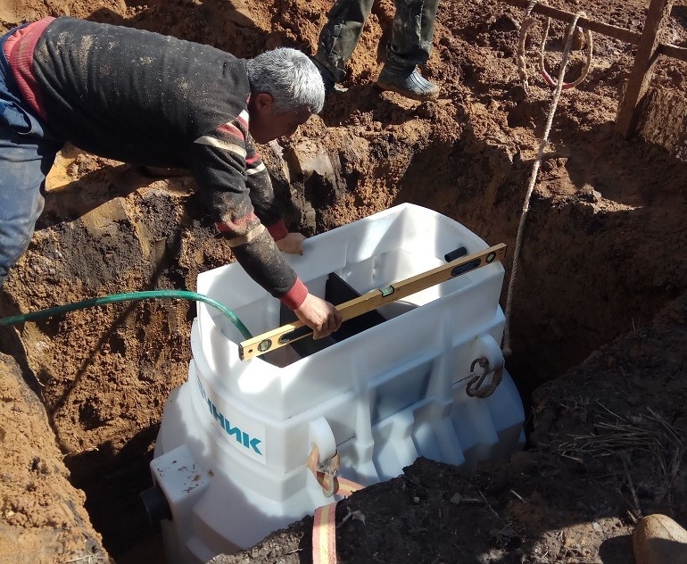 Септик Дачник 2.5